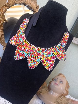 Collana girocollo perline colorate