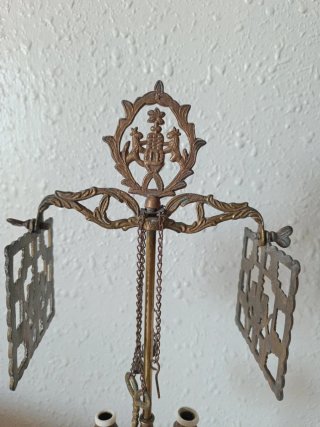 Antiguo candil de latón