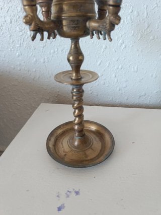 Antiguo candil de latón