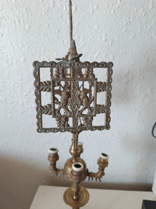 Antiguo candil de latón