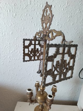 Antiguo candil de latón