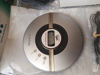 Discman Sony Walkman CD Player D-EJ100