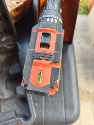 Taladro Faxamol 21V con maletín y accesorios