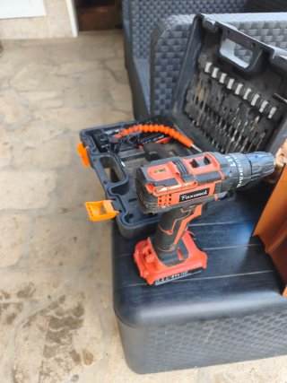 Taladro Faxamol 21V con maletín y accesorios