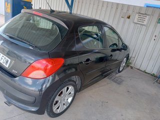 Peugeot 207 2006