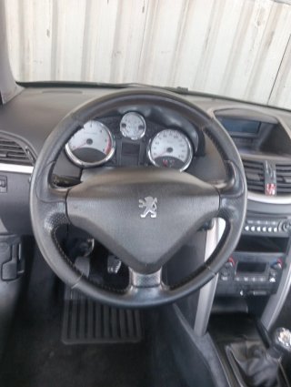 Peugeot 207 2006