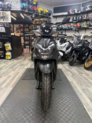 SYM Symphony SR 125 CBS Negra