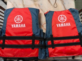 Chalecos Yamaha Talla L y M Nuevos