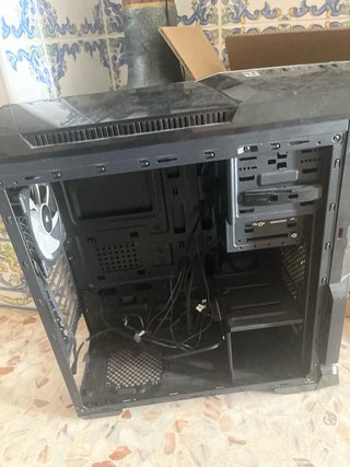 Caja PC Negra Gaming