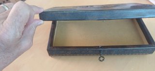 Cofanetto portagioie con incisioni
