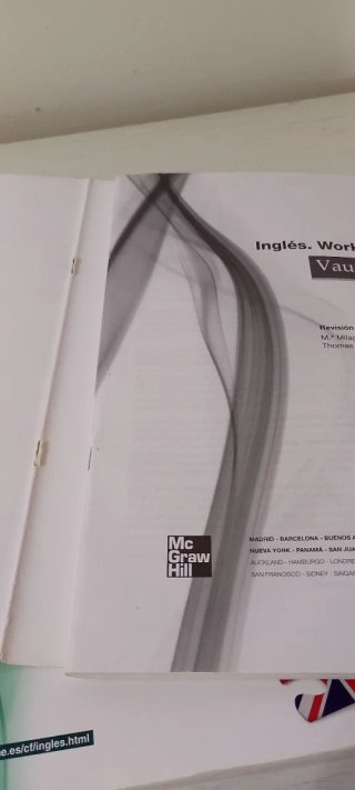 Libro de inglés  grado medio