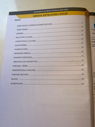 Libro de selectividad ingles, de Academia Puerta R