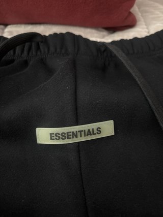 Pantalones Essentials Negro