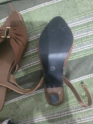 Sandalias T39 tacón fino alto
