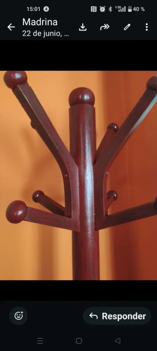 Perchero de madera vintage