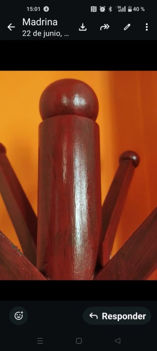 Perchero de madera vintage
