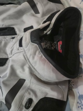 Chaqueta  y pantalon  Alpinestars  muy poco uso