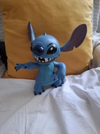 Muñeco Stitch 20cm lanza pompas jabón