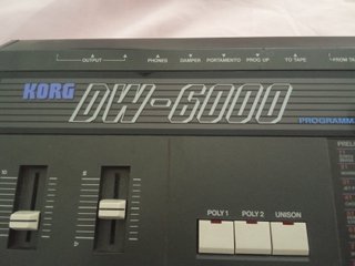 Korg DW-6000 Sintetizador