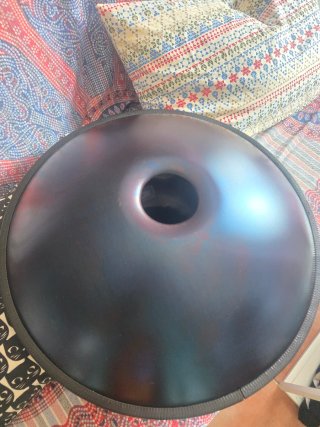 URGE-Handpan GLADFRESIT con soporte pared