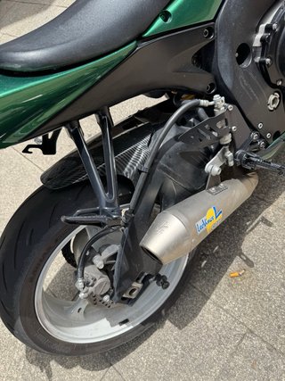 Suzuki GSX-R 600 K7 Verde