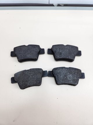 Pastillas de Freno AutoMentum AM24150.6, juego de 4 para PEUGEOT 207 (WA_ WC_) 2006-2015 Eje trasero y otros vehiculos