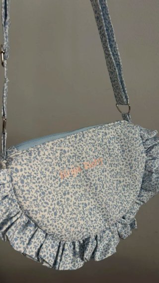 Bolso de tendencia con volantes