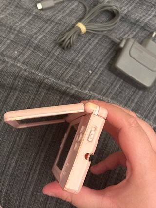 Nintendo DS Lite Rosa + Cargador leer descripción