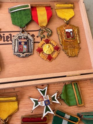 Lote de Medallas Antiguas