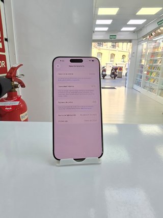 iPhone 15 Pro Max 256GB Blanco Como Nuevo Sin Caja