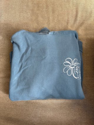 Sudadera azul de pull and bear