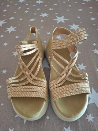 Sandalias marrón claro mujer