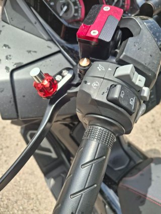 Bloqueo maneta freno moto SUMO rojo