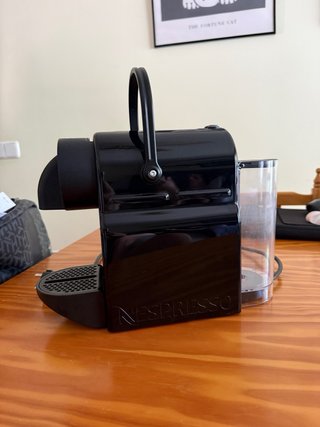 Cafetera Nespresso Negra Inissia Mini