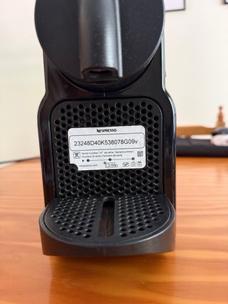 Cafetera Nespresso Negra Inissia Mini