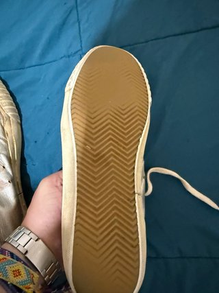 Golden Goose zapatillas doradas y blancas