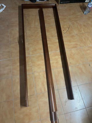 Puerta de madera interior con cerradura
