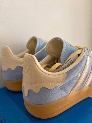 Adidas Gazelle Azul y Beige