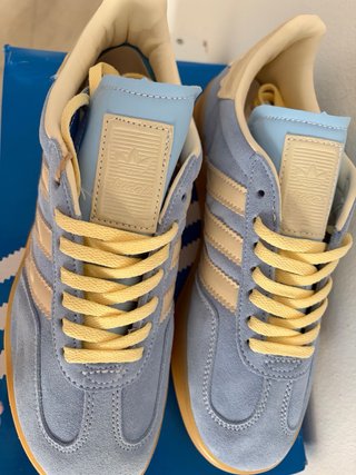 Adidas Gazelle Azul y Beige