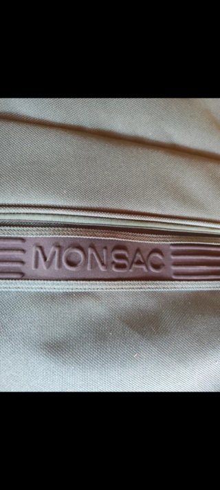 Maleta porta trajes Monsac verde