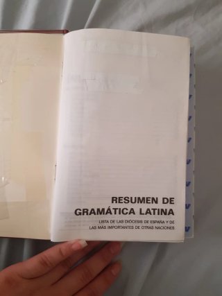 Diccionario ilustrado latino-español, español-l...