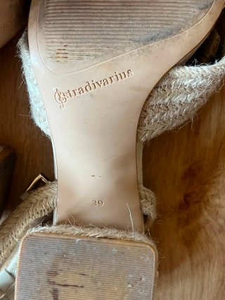 Sandalias Stradivarius Beige