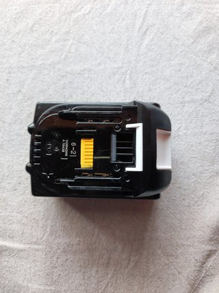 Batteria Makita BL1860B 18V 6.0Ah Li‑Ion – Nuova
