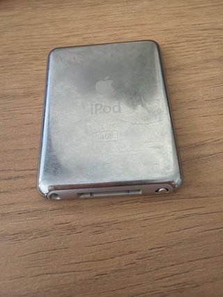Apple iPod nano 3ª Gen 4GB Plata
