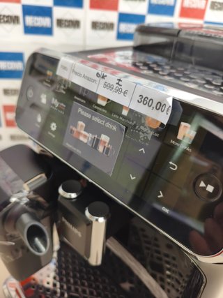 Cafetera superautomática Philips Serie 5400 LatteGo 12 cafés negra