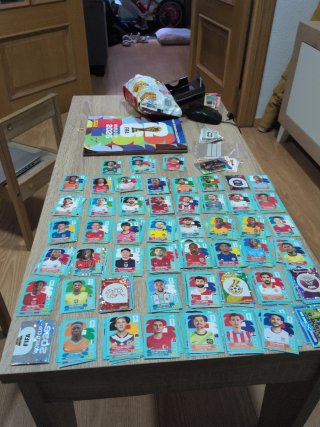 Lote Cromos Mundial 2026 + 300 cromos