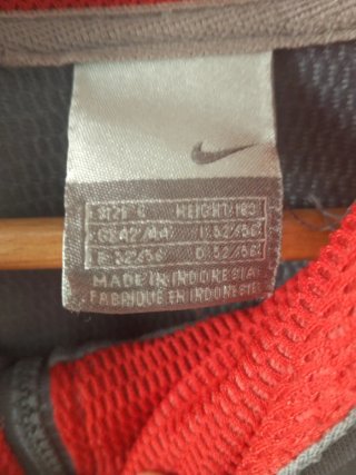 Chaqueta Nike Air Max Gris y Roja
