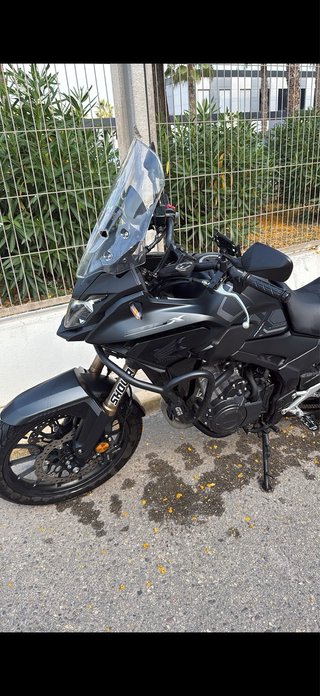 Honda CB500X Adventure Negra