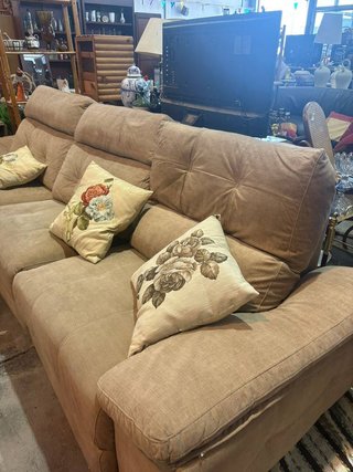 SOFÁ CON CHAISE LONGE
