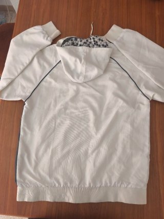 Chaqueta Reebok Blanca.